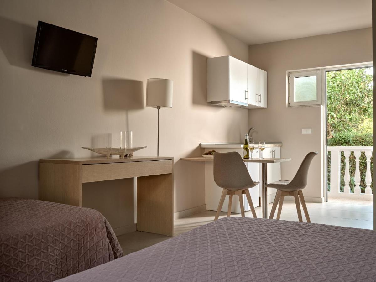 Katerina Studios Планос Екстер'єр фото